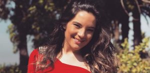 Dejando atrás "Rojo": Chantal Gayoso se coronó como la primera Reina de la Patria