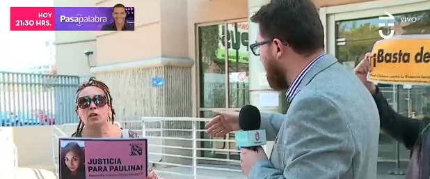 Manifestantes hicieron pasar incómodo momento a notero de "La mañana de Chilevisión"