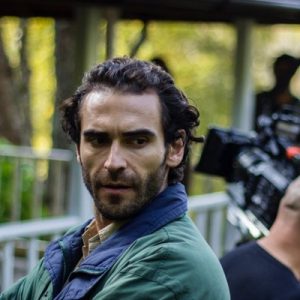 El nuevo blanco de bromas y memes en Twitter: ¡La cabellera de Pablo Cerda en "Pacto de Sangre"!