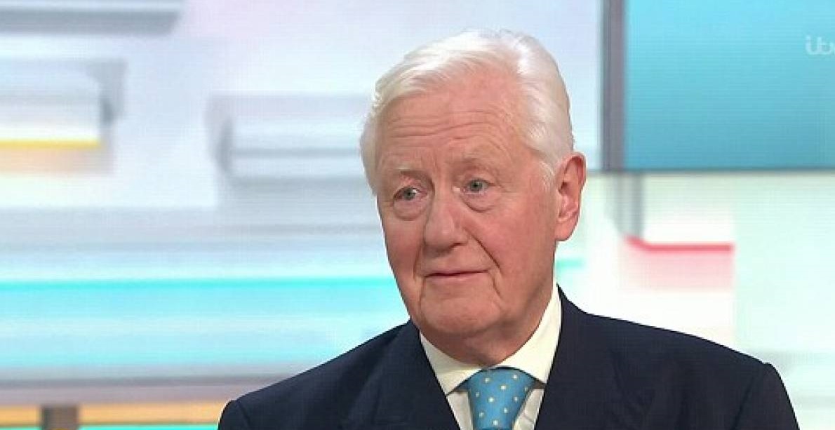 ¡Atención! Multimillonario busca esposa joven para que herede su fortuna y estos son los requisitos