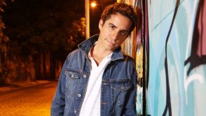 Nicolás Brown mostró su nuevo look para "La reina de Franklin"