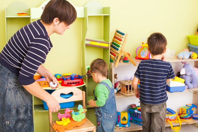 ¿Desde qué edad pueden ayudar los niños con las tareas del hogar?