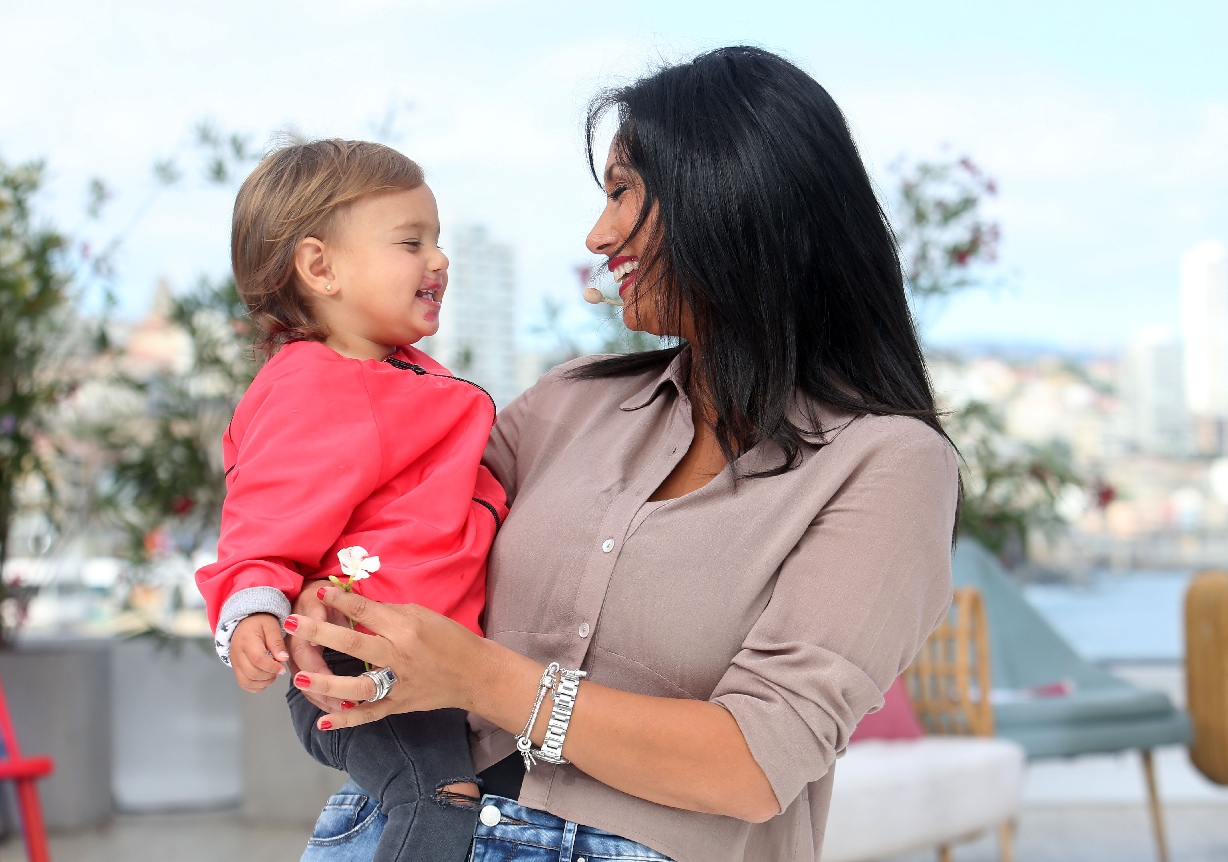 Hija de Pamela Díaz hace reír con su imitación de Chiqui Aguayo para su "people" en redes