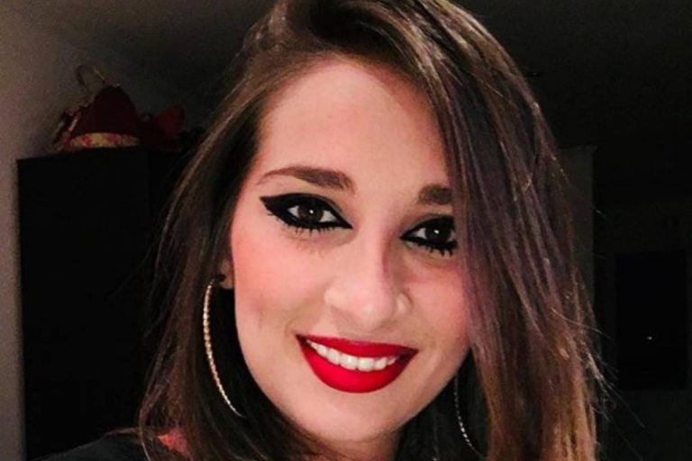 "Gordita y qué": Perla Ilich posa con pantalones y se llena de elogios