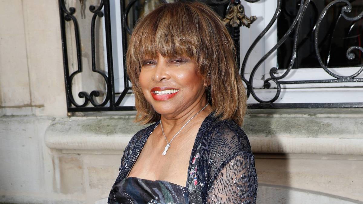 Tina Turner habla sobre el reciente suicidio de su hijo