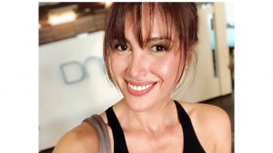 Karen Bejarano se luce mostrando el nuevo look de su hijo Guillermo