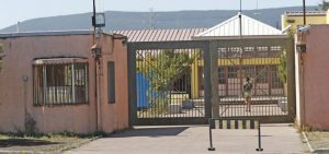 Jóvenes del Sename comieron vidrio para protestar por sus casos