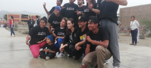 Angelina Jolie visita inmigrantes venezolanos en su visita a Lima