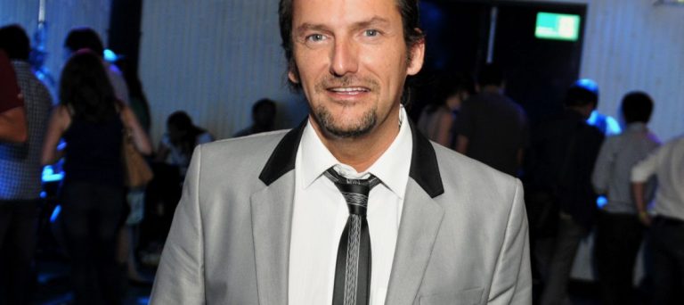 Daniel Fuenzalida le ofrece ayuda a Pilar Cox para sanar su adicción