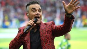 Robbie Williams habló de Alexis Sánchez y la recordada entrevista con Lucho Jara