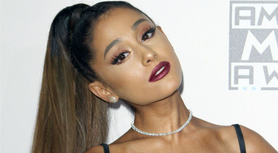 Así fue el espectacular regreso de Ariana Grande a los escenarios