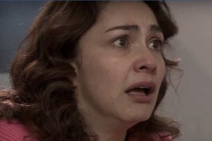 Impacto en televidentes ante escena donde Carmen reconoce el cuerpo de su hija en "Pacto de sangre"