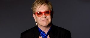 ¡Impresionante! Así luce el actor que interpreta a Elton John en su biopic
