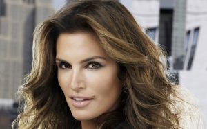 ¡Estupenda! Cindy Crawford revoluciona las redes sociales con foto sin una gota de maquillaje