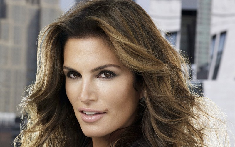 ¡Estupenda! Cindy Crawford revoluciona las redes sociales con foto sin una gota de maquillaje