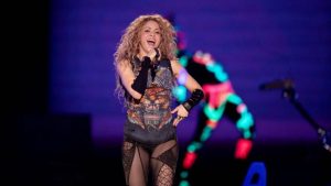 ¡Shakira ya está en Chile para presentar su tour El Dorado"!