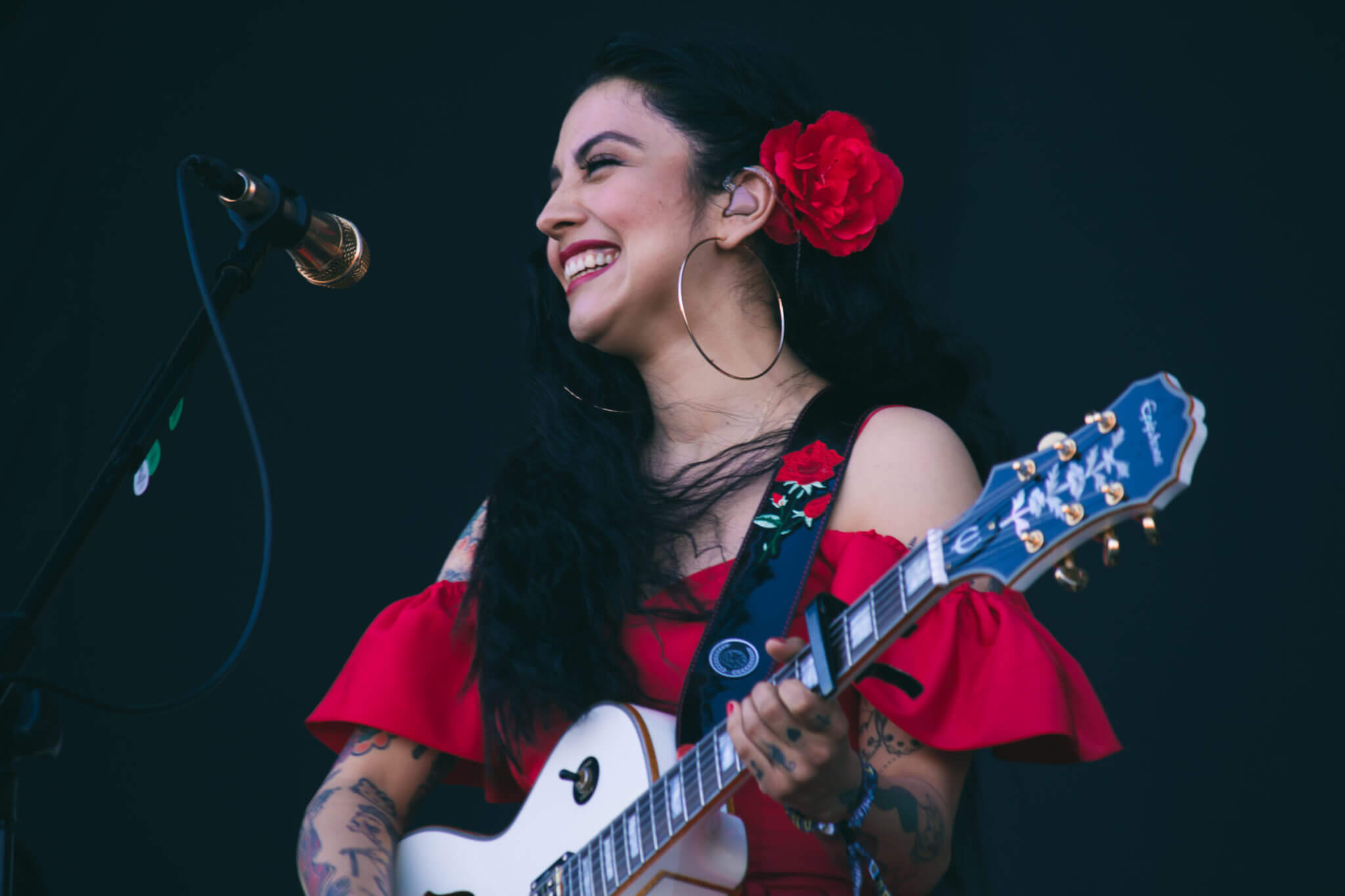¡No para! Mon Laferte volverá a cantar en los Grammy Latinos