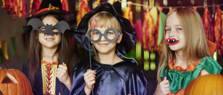Seremi de Salud entrega protocolo para celebrar Halloween