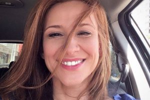 Sigrid Alegría cautiva con su belleza al mostrarse sin una gota de maquillaje