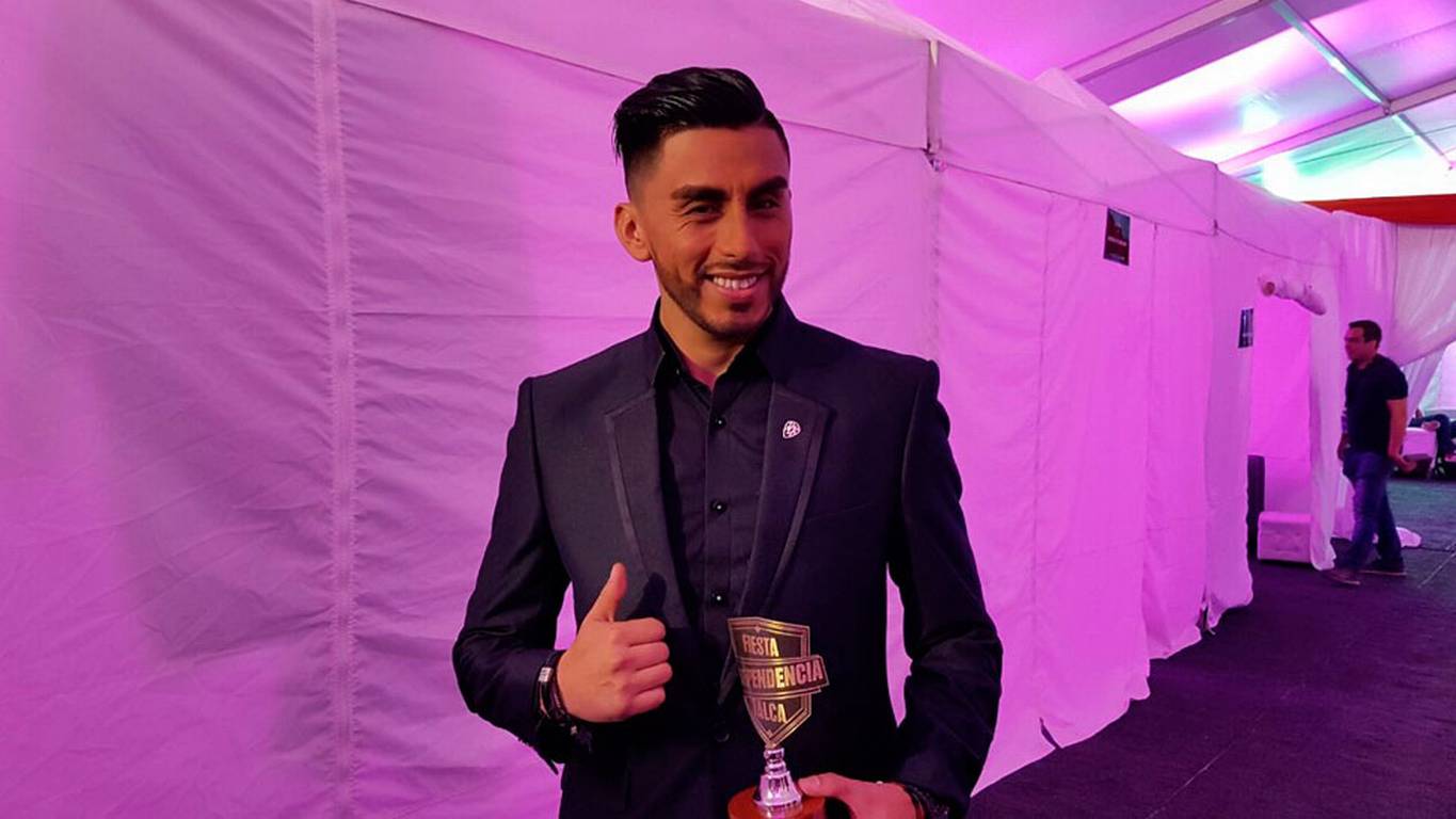 Kanela se suma al #PubertyChallenge con foto de su juventud