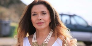 Como el vino: Carolina Arregui se luce en bikini a sus 53 años