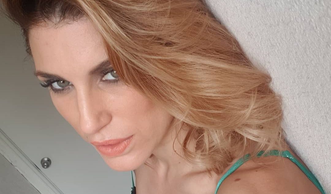 "Al carajo los 12 años de diferencia": Wilma González se defiende de las críticas por su nuevo amor