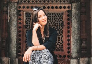 Kel Calderón es elegida como ex alumna importante por la U. de Chile