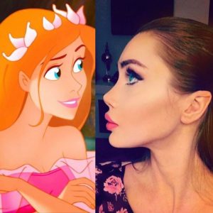 Esta mujer se ha operado 200 veces para ser igual a "La sirenita"