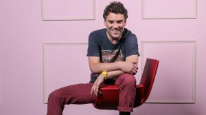 Diego Muñoz sorprende con radical cambio de look