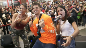 Rombai presenta a sus nuevas integrantes durante show en el Metro