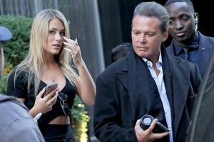 Novia de Luis Miguel le responde a ex del artista por publicar foto juntos