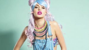 Descubre la prenda noventera que será furor este verano