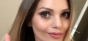 A casi tres meses de dar a luz: Faloon Larraguibel presume sus abdominales