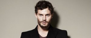 Jamie Dornan le dice adiós a "Christian Grey" con este nuevo look