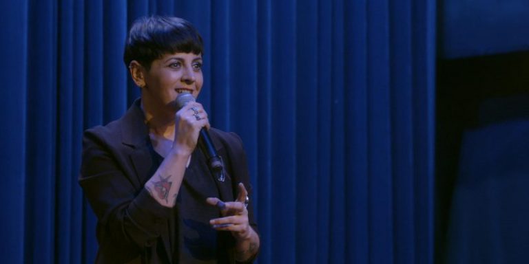 Jani Dueñas: "Quiero que Piñera y Chadwick sientan lo mismo que yo sentí en el Festival"