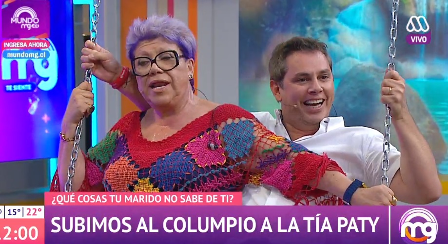 Terminó en el suelo: Paty Maldonado volvió a subirse al columpio en "Mucho gusto" junto a Viñuela