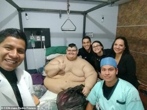 ¡Impresionante! hombre más obeso del mundo pierde la mitad de su peso