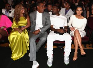Jay-Z compara a Beyonce con Kim Kardashian en una nueva canción para atacar a Kanye West