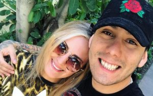 Mari Almazábar se realiza romántico tatuaje con su pareja Dash