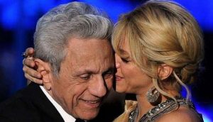 Shakira sorprende a sus seguidores con bello dueto junto a su padre