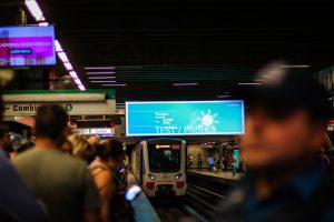 Metro inaugura "Estaciones Digitales" para informar estado del servicio