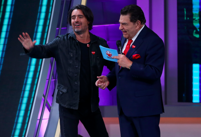 Jorge Zabaleta se robó todas las miradas sobre el escenario de la Teletón