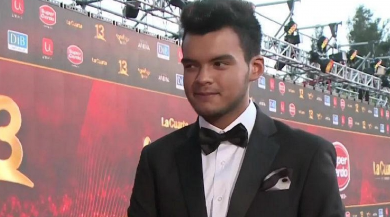 Hijo de Álvaro Sálas admite que le "agarró cariño a la farándula"