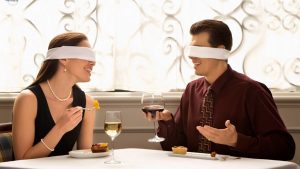 BlindLove: Descubre la app que reivindica las citas a ciegas