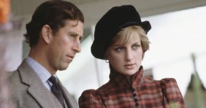 El preparado regalo de Navidad de Diana a Carlos que odió y provocó el llanto