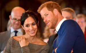 Las 'aterradoras' figuras de cera de Navidad del príncipe Harry y Meghan Markle