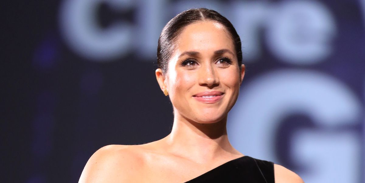 Meghan Markle luce su avanzado embarazado y rompe el protocolo real con este detalle