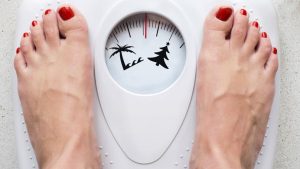 El simple gesto que te ayuda a no engordar en Navidad, según un estudio