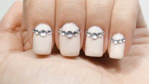 Descubre la simple manicure que será tendencia este 2019