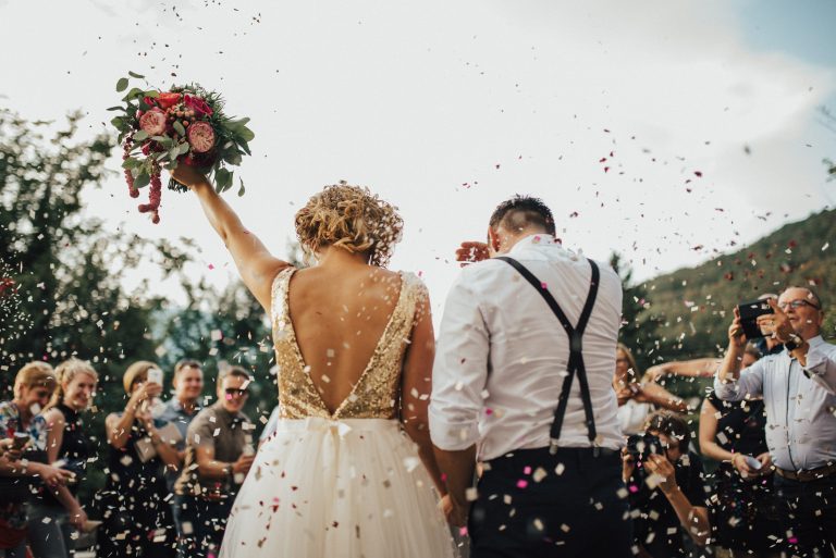 Estudio indica que mientras más gastes en la boda, menos puede durar el matrimonio